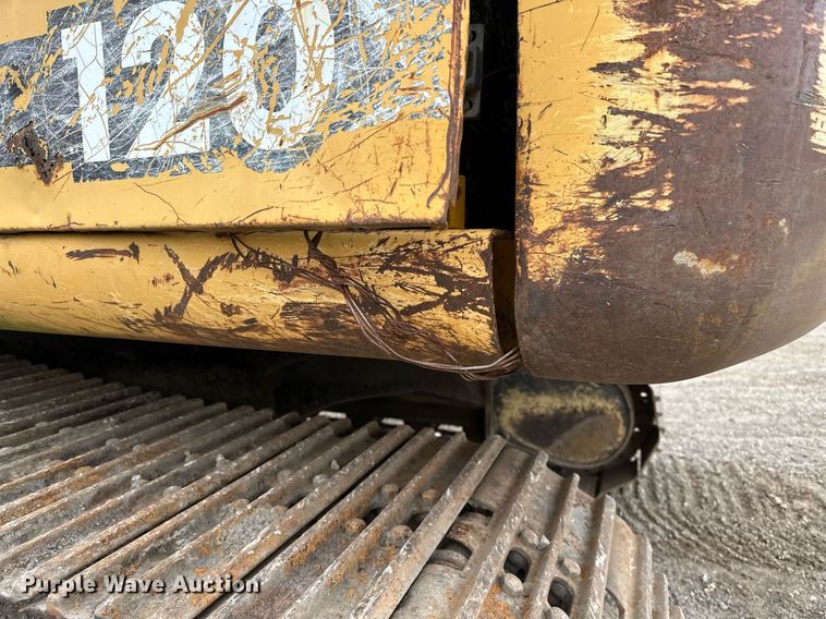 image for item DP3262 1999 John Deere 120  excavator
