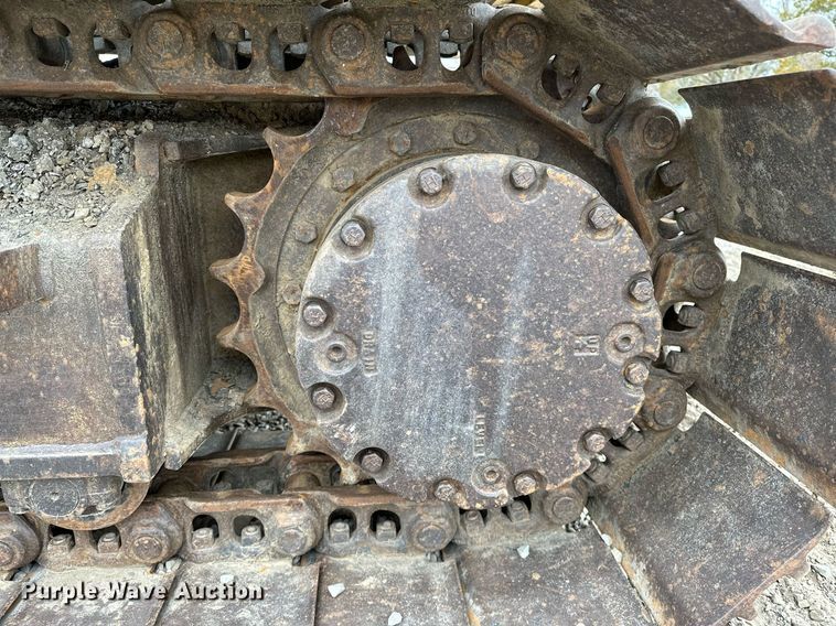 image for item DP3262 1999 John Deere 120  excavator