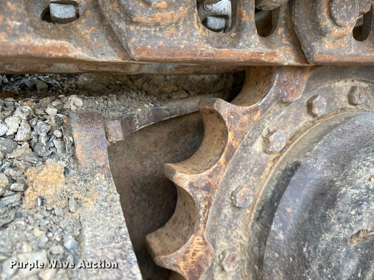 image for item DP3262 1999 John Deere 120  excavator