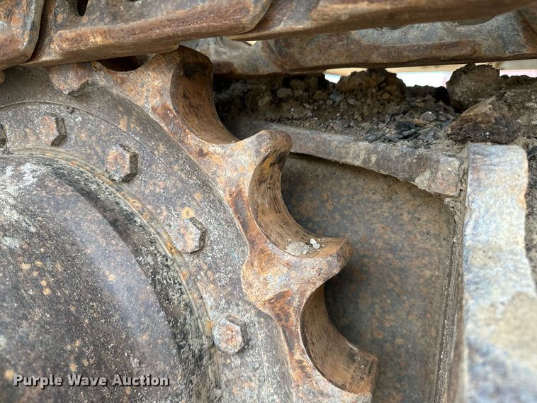 image for item DP3262 1999 John Deere 120  excavator