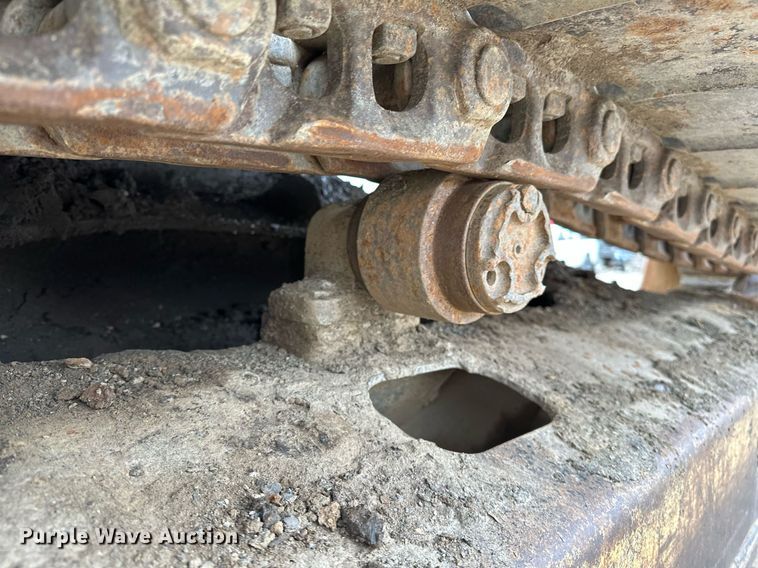 image for item DP3262 1999 John Deere 120  excavator