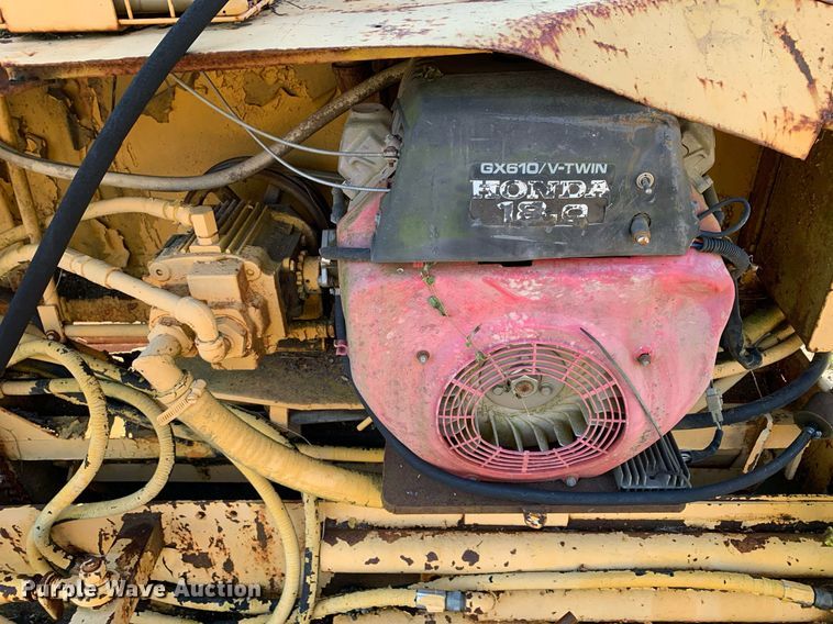 image for item DP8673 1975 Puckett T450  paver