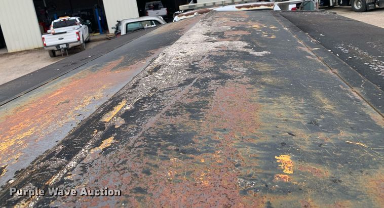 image for item DP8753 2002 GMC C7500  pothole patcher truck