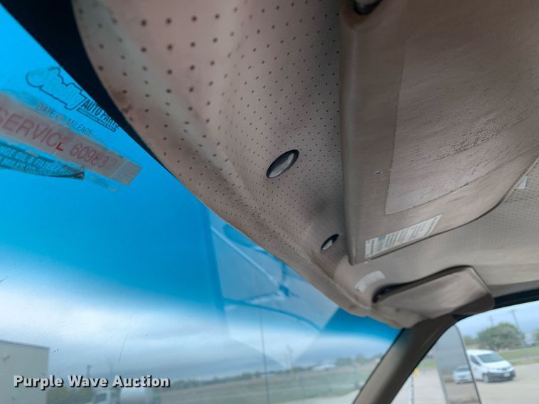 image for item DP8753 2002 GMC C7500  pothole patcher truck