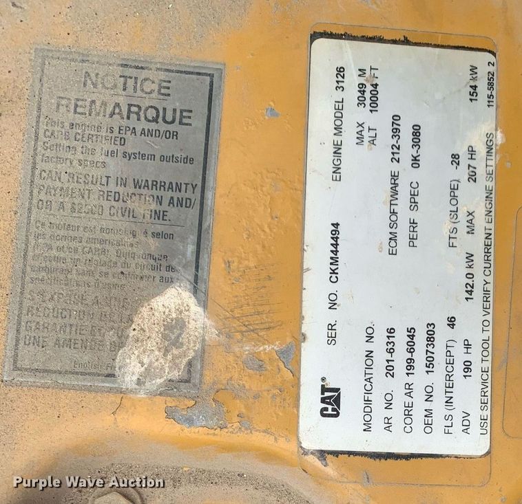 image for item DP8753 2002 GMC C7500  pothole patcher truck