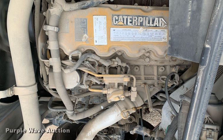 image for item DP8753 2002 GMC C7500  pothole patcher truck