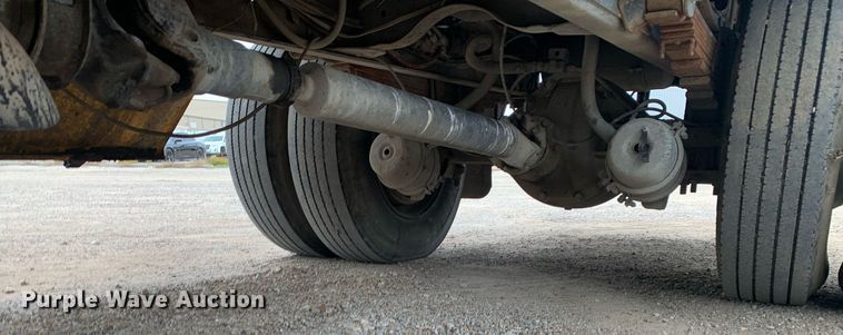 image for item DP8753 2002 GMC C7500  pothole patcher truck