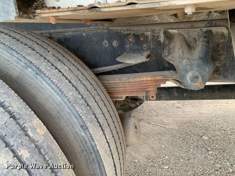 image for item DP8753 2002 GMC C7500  pothole patcher truck