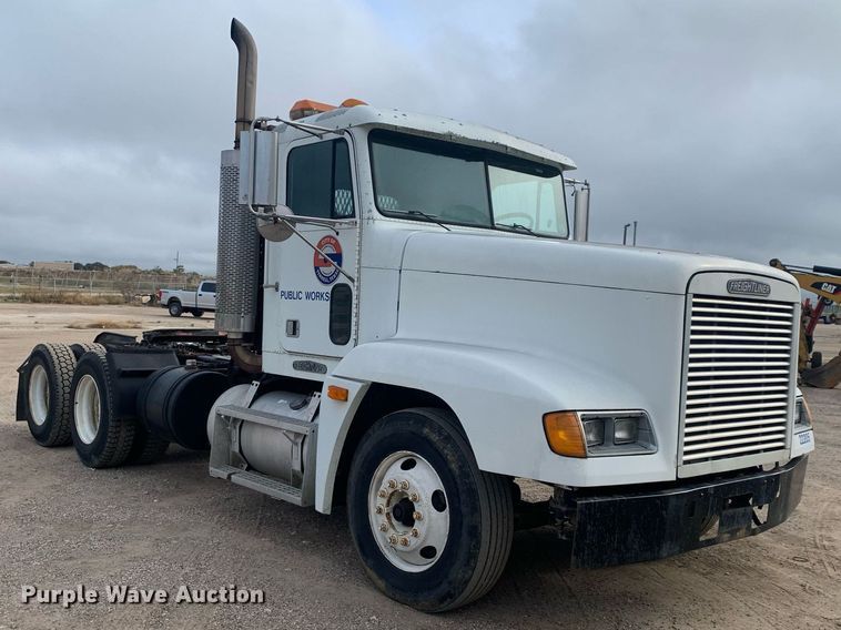 image for item DP8755 1996 Freightliner FLD  winch truck