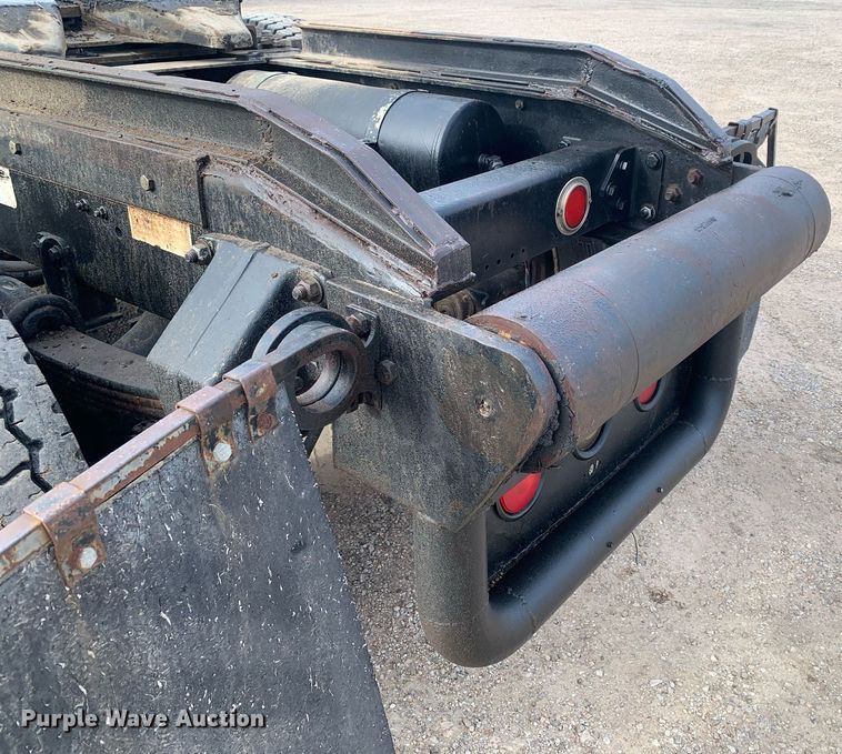 image for item DP8755 1996 Freightliner FLD  winch truck