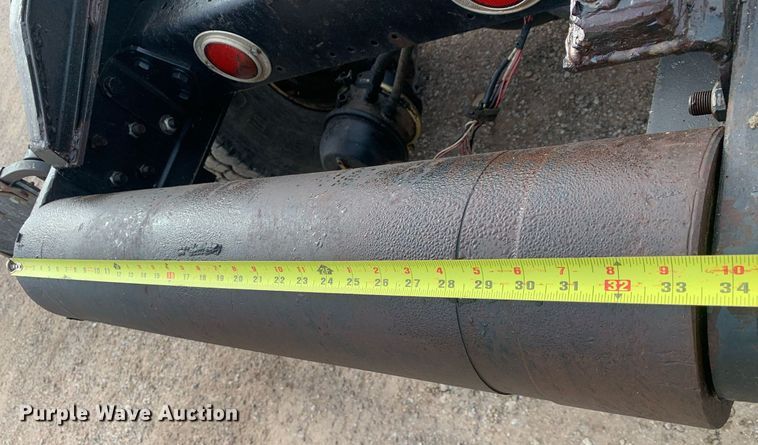 image for item DP8755 1996 Freightliner FLD  winch truck