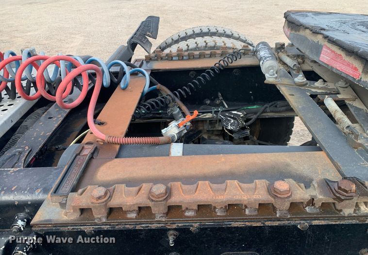 image for item DP8755 1996 Freightliner FLD  winch truck