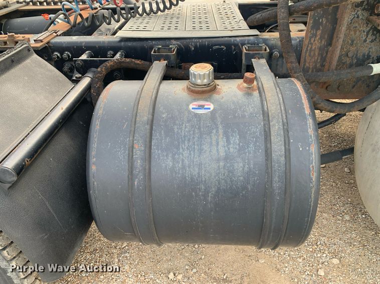 image for item DP8755 1996 Freightliner FLD  winch truck