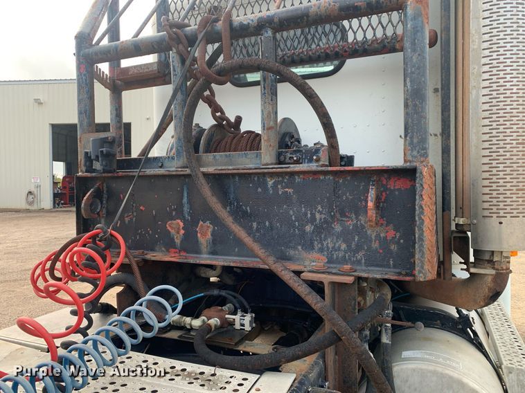 image for item DP8755 1996 Freightliner FLD  winch truck