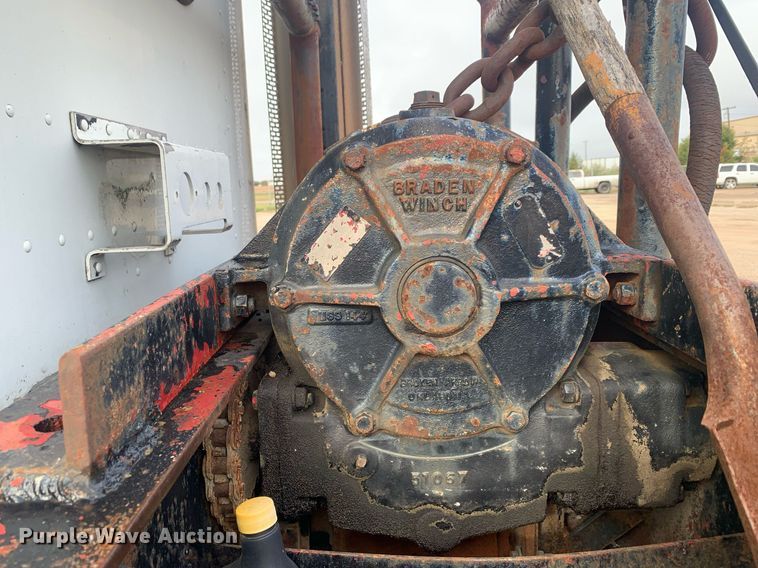 image for item DP8755 1996 Freightliner FLD  winch truck