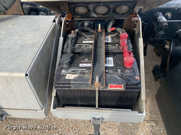 image for item DP8755 1996 Freightliner FLD  winch truck