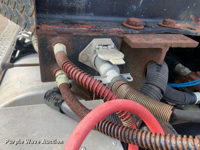 image for item DP8755 1996 Freightliner FLD  winch truck