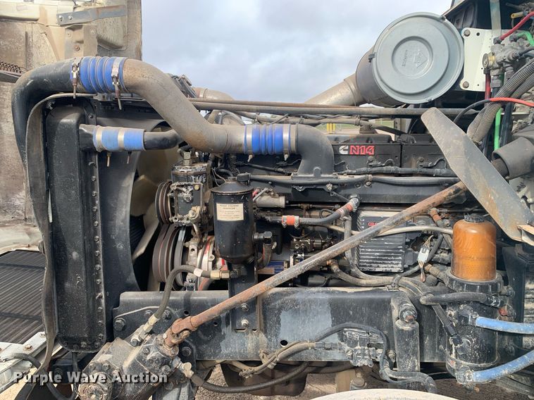 image for item DP8755 1996 Freightliner FLD  winch truck