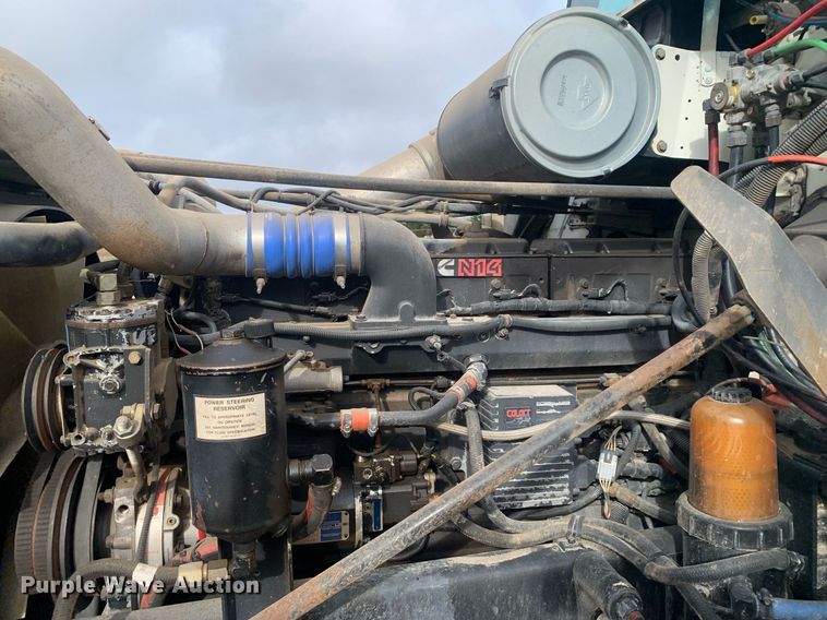 image for item DP8755 1996 Freightliner FLD  winch truck