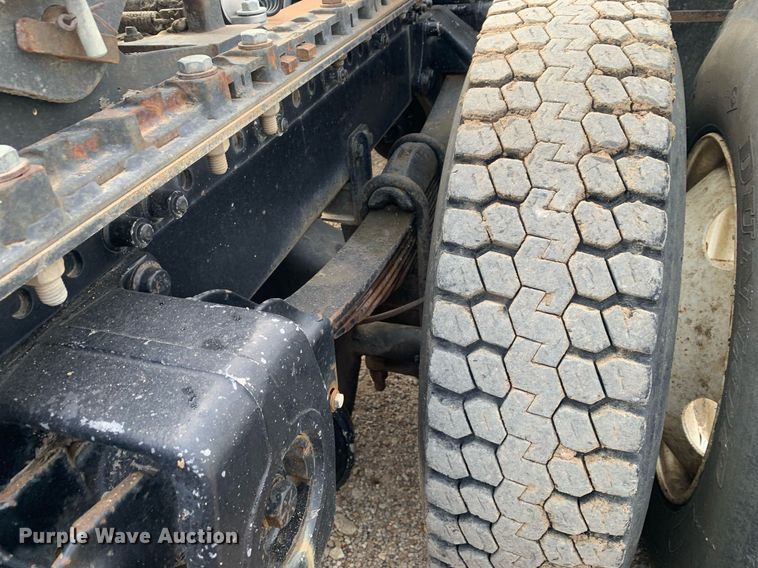 image for item DP8755 1996 Freightliner FLD  winch truck