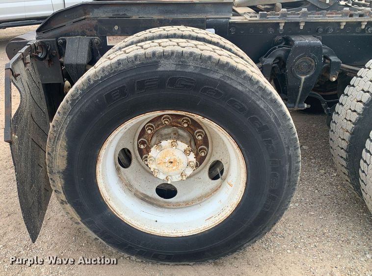 image for item DP8755 1996 Freightliner FLD  winch truck