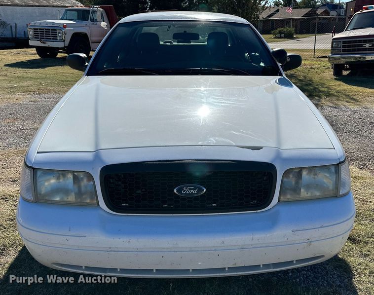 image for item DQ1498 2005 Ford Crown Victoria Police Interceptor