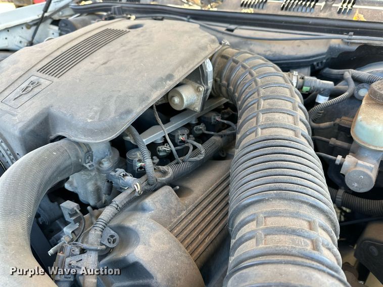 image for item DQ1498 2005 Ford Crown Victoria Police Interceptor