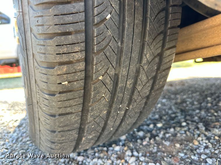 image for item DQ1498 2005 Ford Crown Victoria Police Interceptor