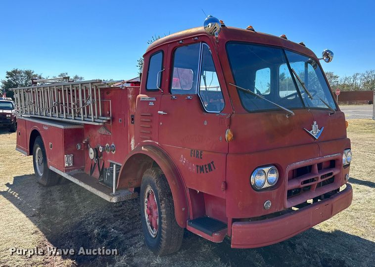image for item DQ1505 1964 International 190  fire truck