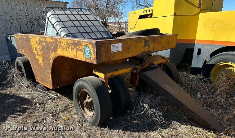 image for item DQ1531 W.E. Grace   pull type pneumatic roller