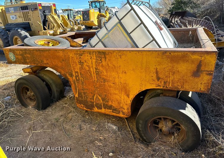 image for item DQ1531 W.E. Grace   pull type pneumatic roller