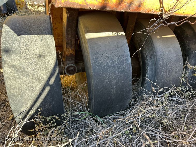 image for item DQ1531 W.E. Grace   pull type pneumatic roller