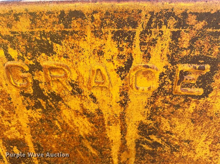 image for item DQ1531 W.E. Grace   pull type pneumatic roller