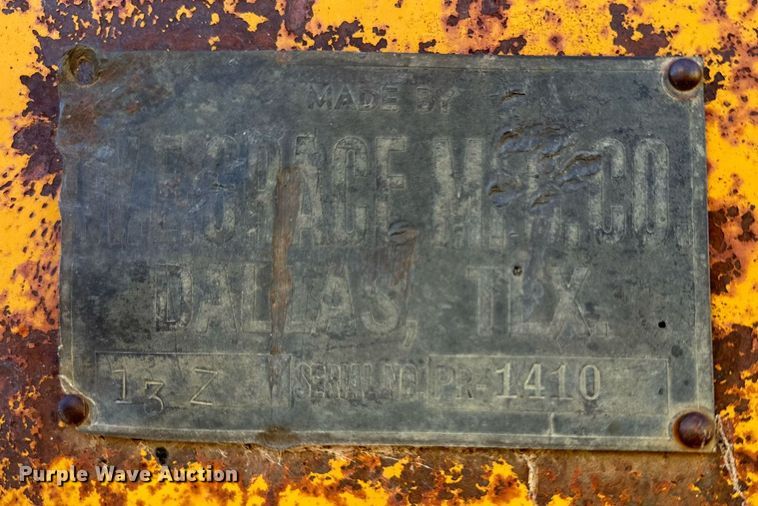 image for item DQ1531 W.E. Grace   pull type pneumatic roller