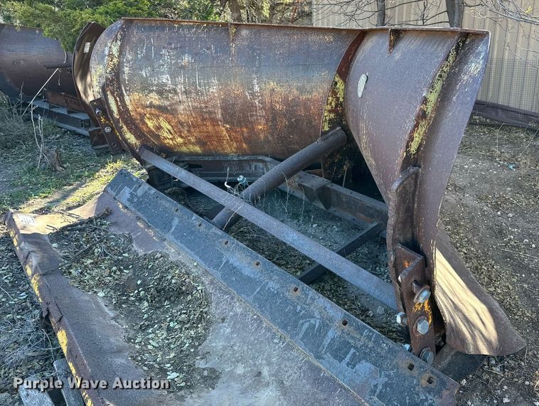 image for item DQ1532 10' Wentz GBL snow plow blade