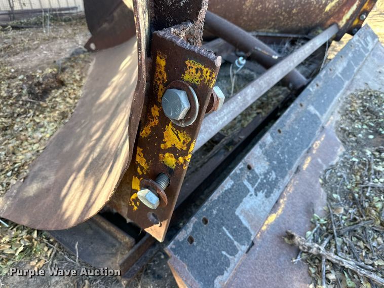 image for item DQ1532 10' Wentz GBL snow plow blade