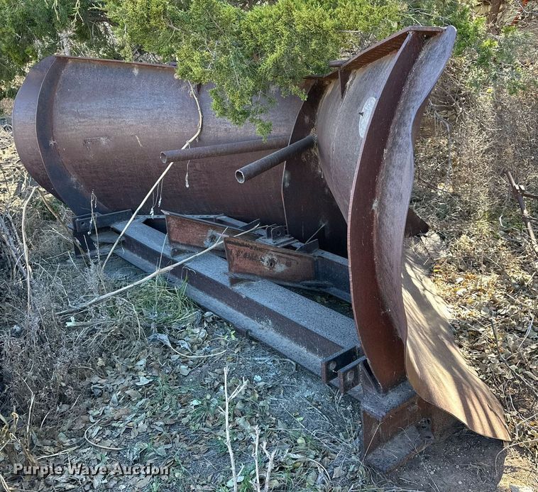 image for item DQ1533 10' Wentz B1940 snow plow blade