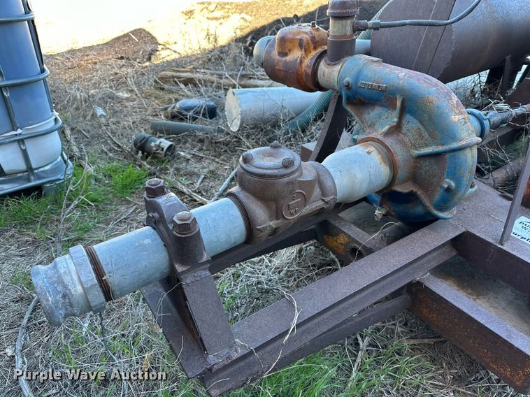 image for item DQ1536 (2) Berkeley B3ZRM CW pumps