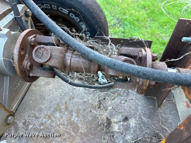 image for item DQ1536 (2) Berkeley B3ZRM CW pumps