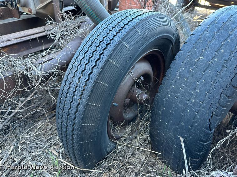 image for item DQ1536 (2) Berkeley B3ZRM CW pumps