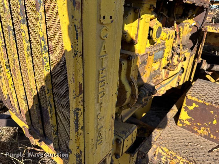 image for item DQ1540 Caterpillar  motor grader