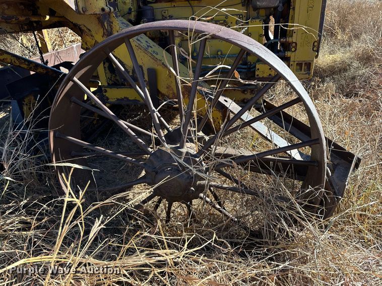 image for item DQ1540 Caterpillar  motor grader