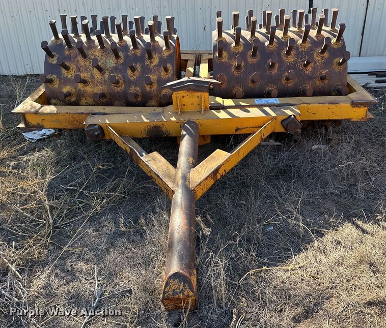 image for item DQ1541 Double drum sheeps foot compactor