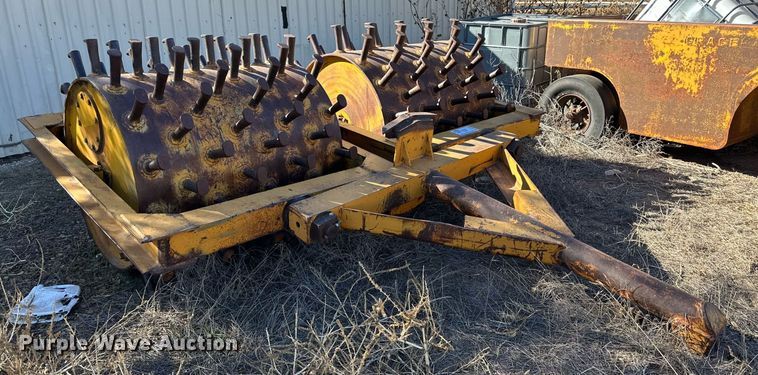 image for item DQ1541 Double drum sheeps foot compactor