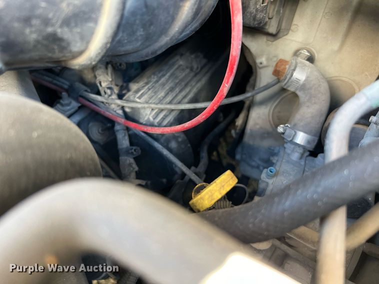 image for item DQ2307 2004 Ford E450  shuttle bus