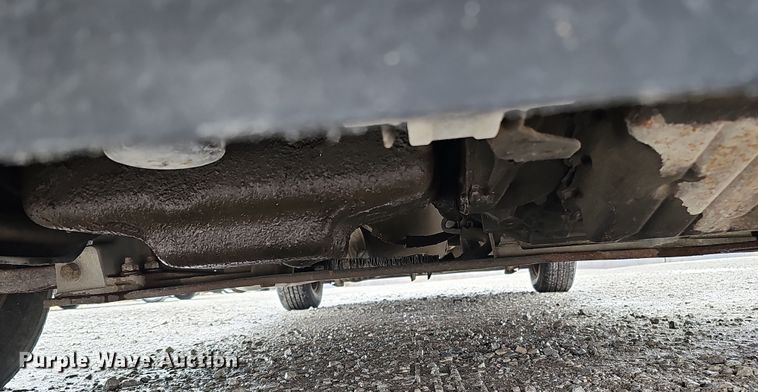 image for item DQ8491 2006 Chrysler Town & Country  van