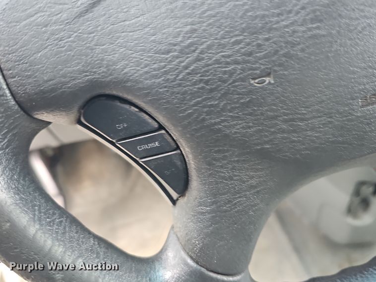 image for item DQ8491 2006 Chrysler Town & Country  van