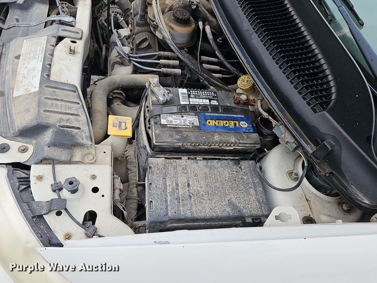 image for item DQ8491 2006 Chrysler Town & Country  van