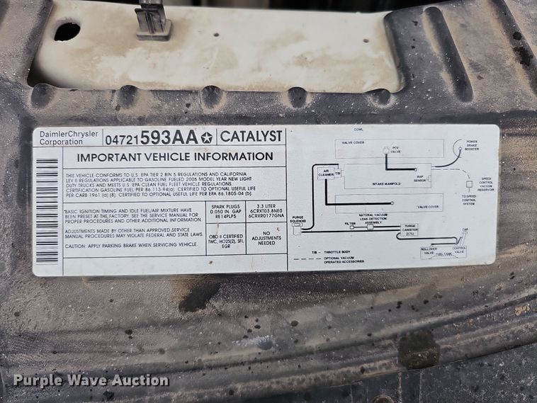 image for item DQ8491 2006 Chrysler Town & Country  van