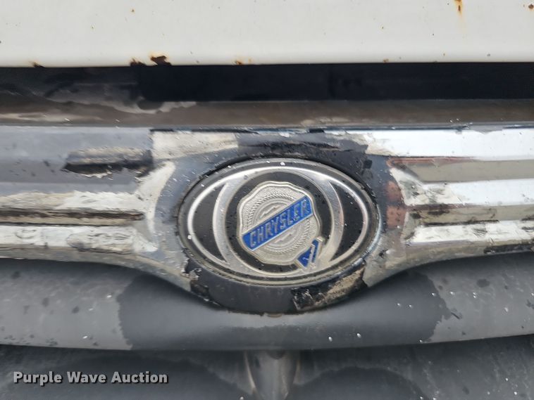 image for item DQ8491 2006 Chrysler Town & Country  van